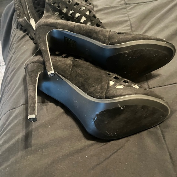 Black cape Robbin boots - Picture 7 of 8